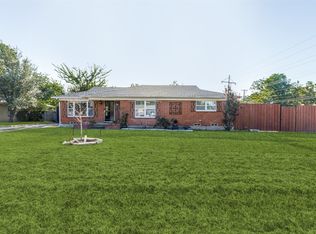 1916 Melody Ln, Garland, TX 75042