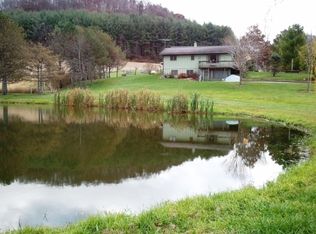 16138 Quarry Hill Rd, Richland Center, WI 53581