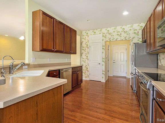 4th image of 6259 Merion Ln