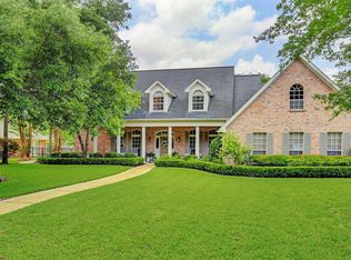 907 Genova St, Sugar Land, TX 77478