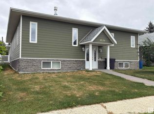 4826 52nd Ave, Elk Pt, AB T0A1A0