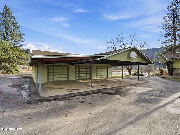 5th image of 2035 Saint Joe River Rd