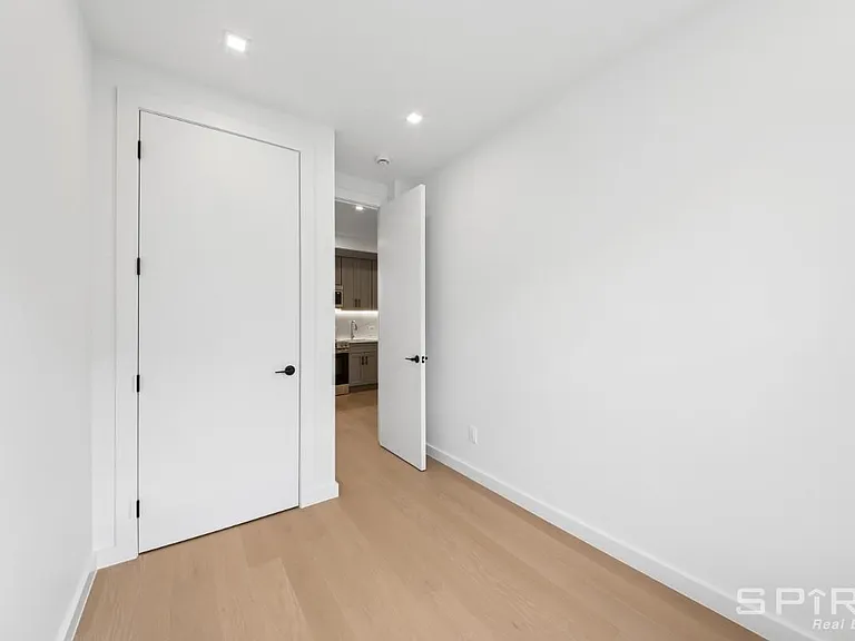 184 Claremont Ave #5S — Photo 5