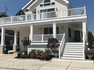 293 70th St, Avalon, NJ 08202