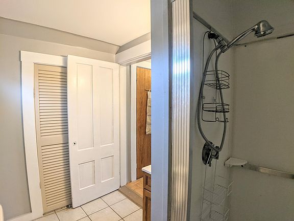 5th image of 29 Waukewan St #2