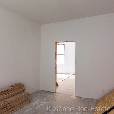 Rented by Space Real Estate | media 39