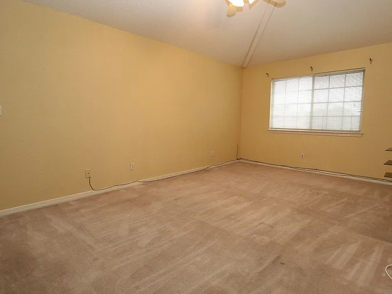 1984 Paseo Granada Ln — Photo 33