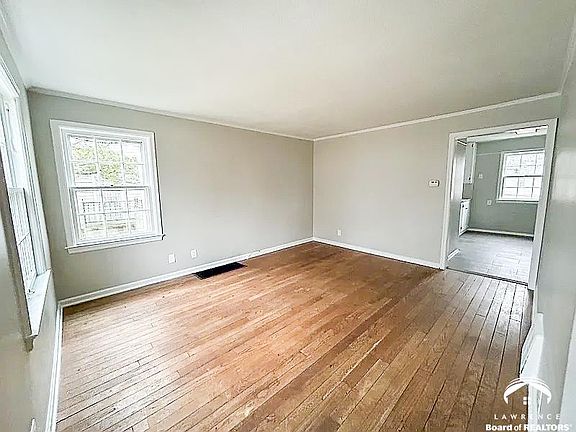 4th image of 2022 Kentucky St