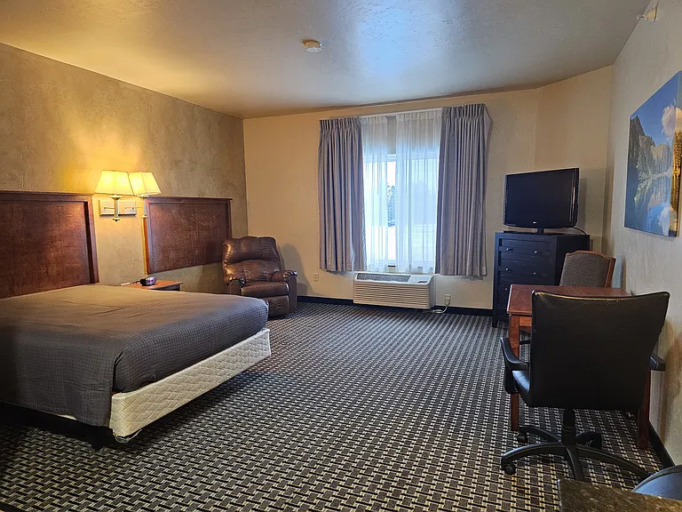 Legend Apartments — Photo 15