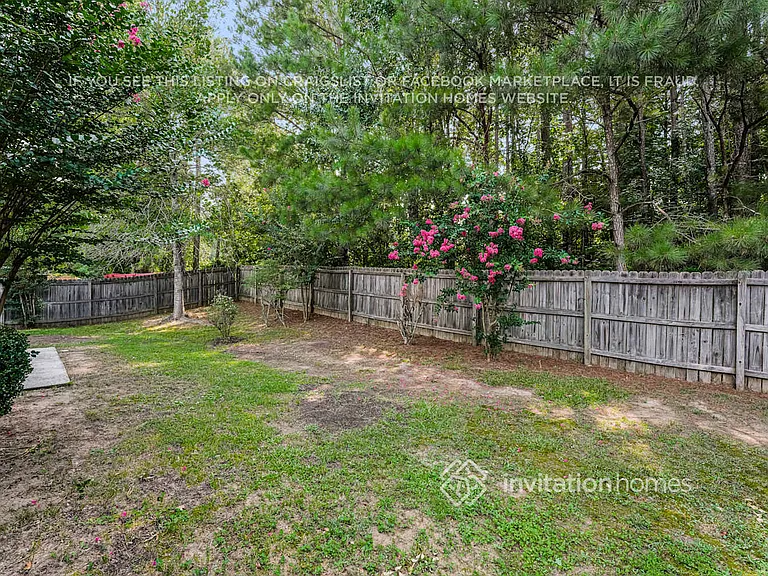 1346 Haynes Trace Ct — Photo 17