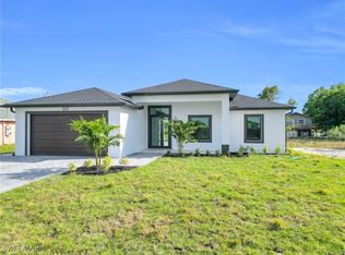 3217 23rd St SW, Lehigh Acres, FL 33976