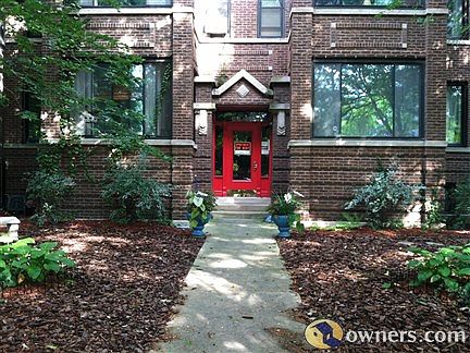 Lakeview Top Floor