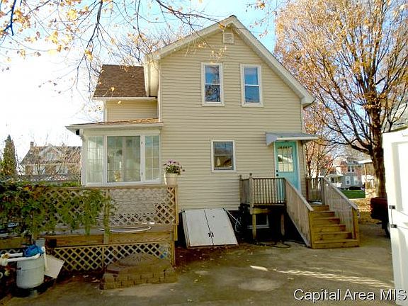 3rd image of 1029 N Seminary St