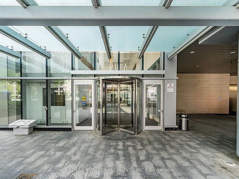 388 Yonge St #7105 — Photo 4