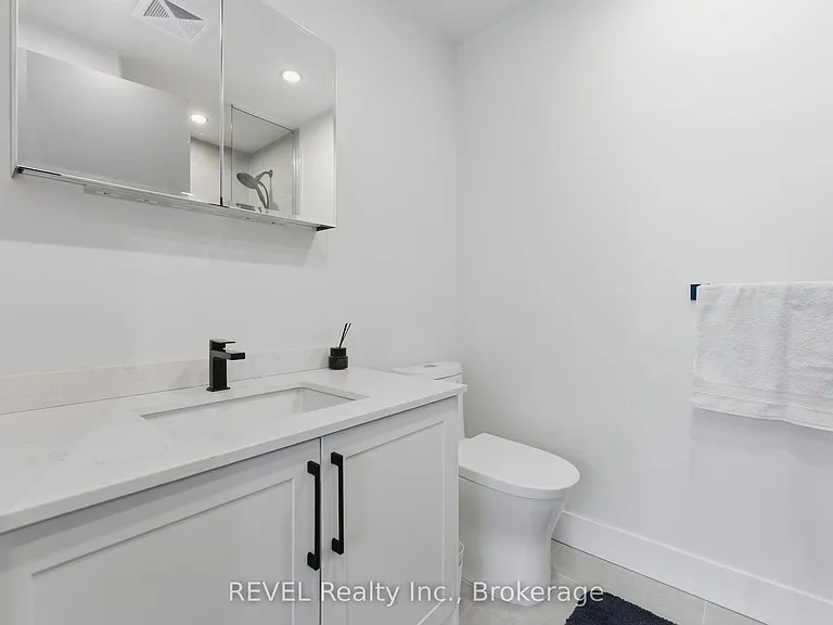 2450 Old Bronte Rd #405 — Photo 24
