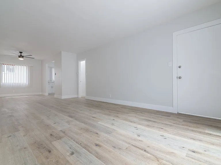3940 Nicolet Ave — Photo 10