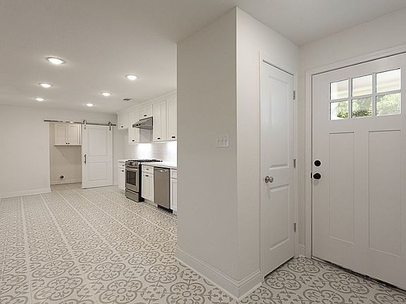 2nd image of 1708 Avenue E