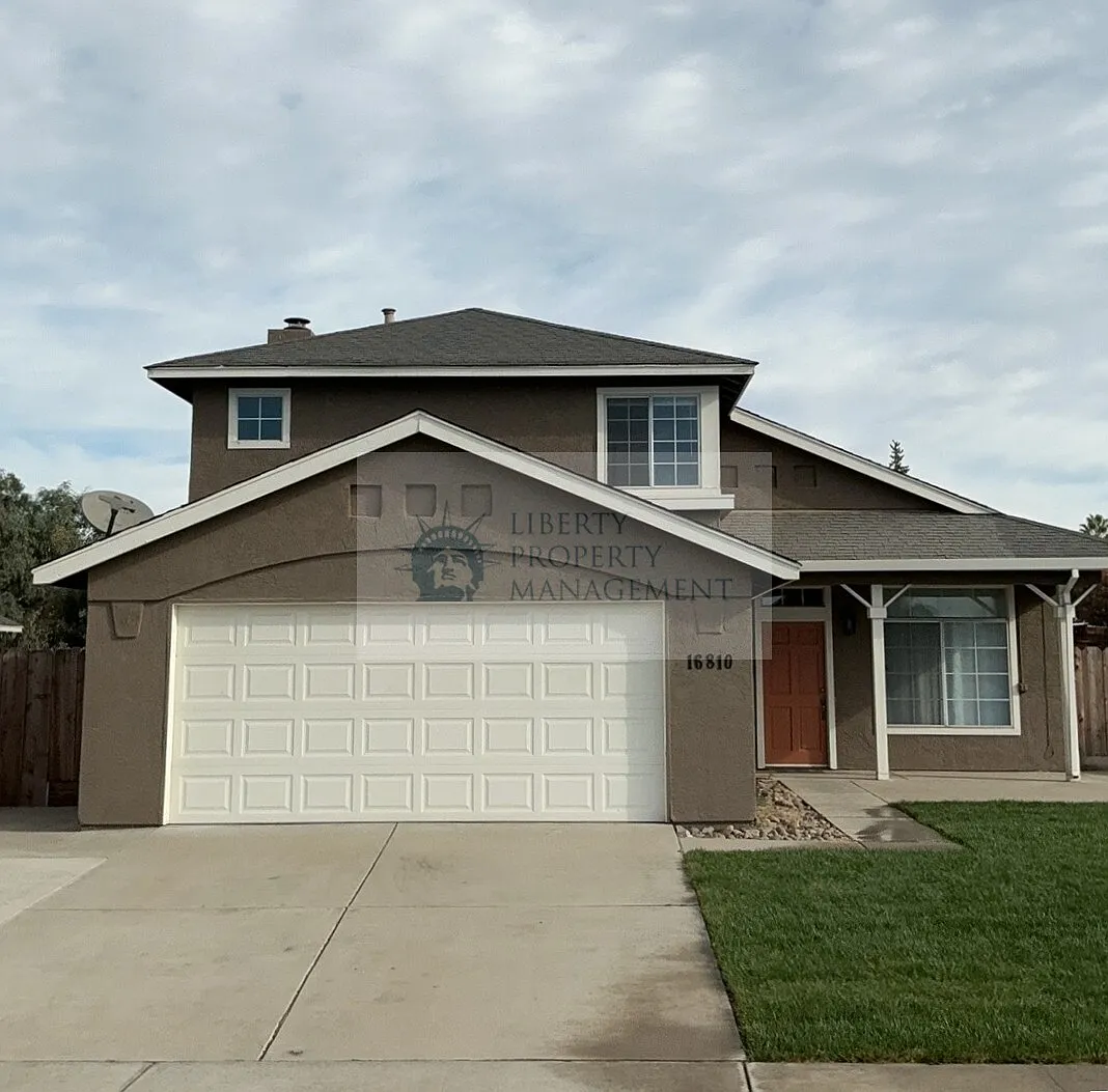 4 bed, 1586 sqft, $2,295 — Photo 1