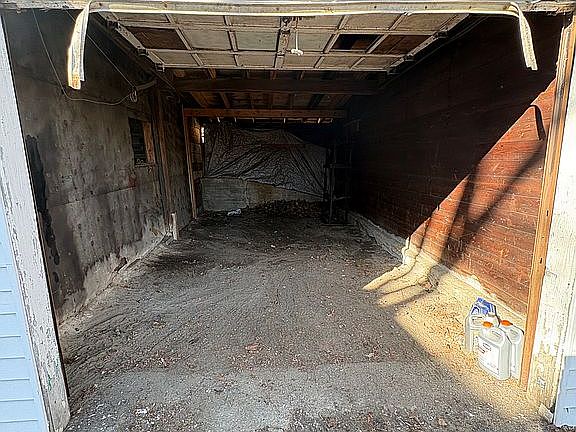 4th image of 4 Spring St