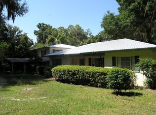 505 SE 3rd Ave, Melrose, FL 32666