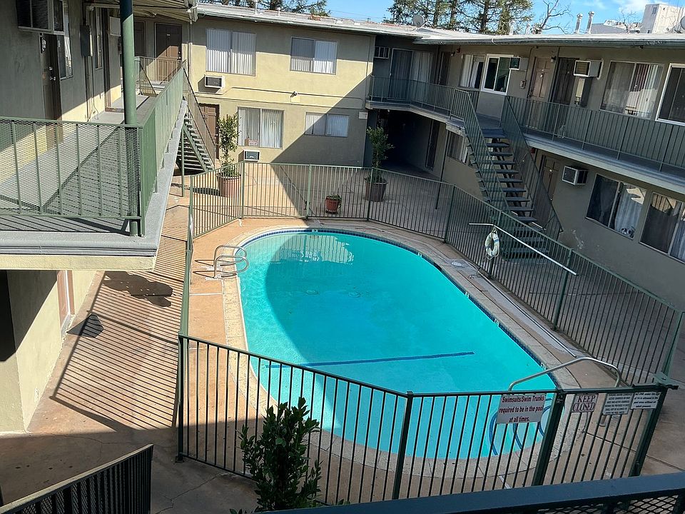 1st image of 8505 Cedros Ave #208