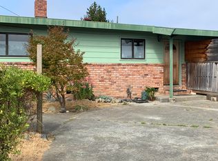1962 Quaker St, Eureka, CA 95501