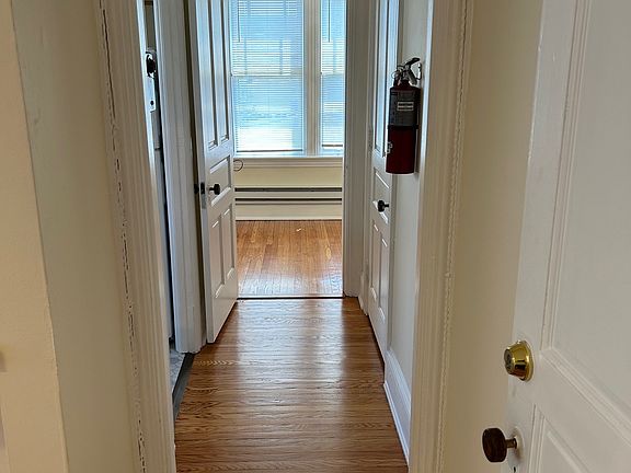 5th image of 30 E Market St #11227572
