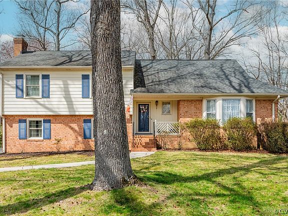 3rd image of 2210 Lochwood Ct