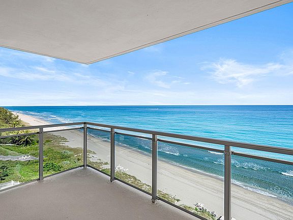 3rd image of 2066 N Ocean Boulevard #9ne