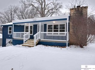 7320 Lawndale Dr, Omaha, NE 68134