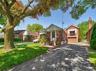 20 Westleigh Cres, Toronto, ON M8W3Z7