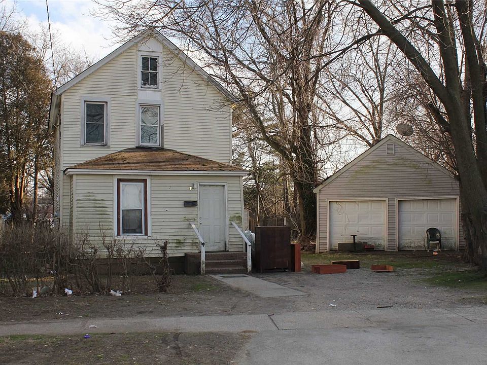 1st image of 62 Linden Ave