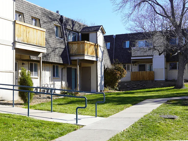 Mountain Terrace Apartments — Photo 14