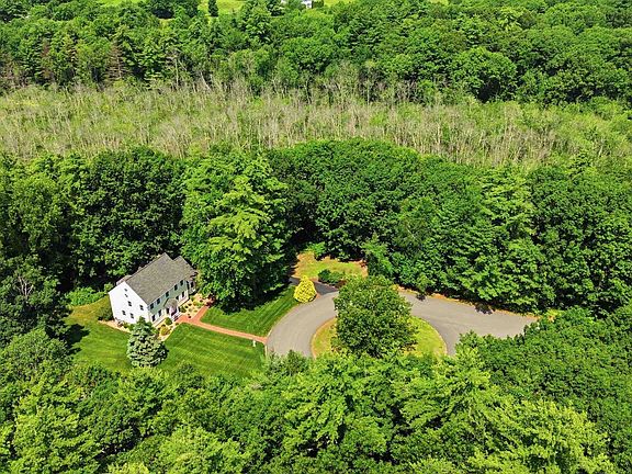 4th image of 108 Sky View Drive