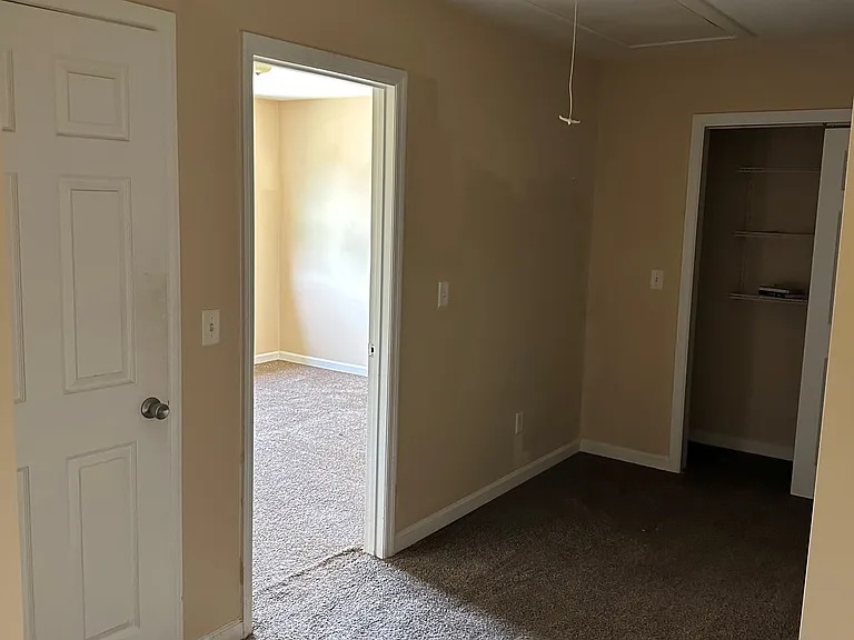 105 Chesapeake Ct — Photo 11