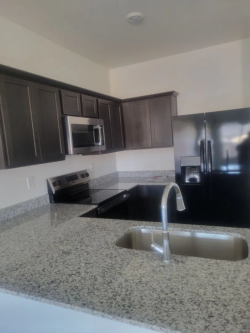 Charming 3BR Duplex in Copperas Cove — Photo 4