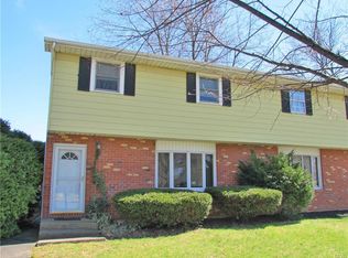 3340 Kaywood Dr, Easton, PA 18045