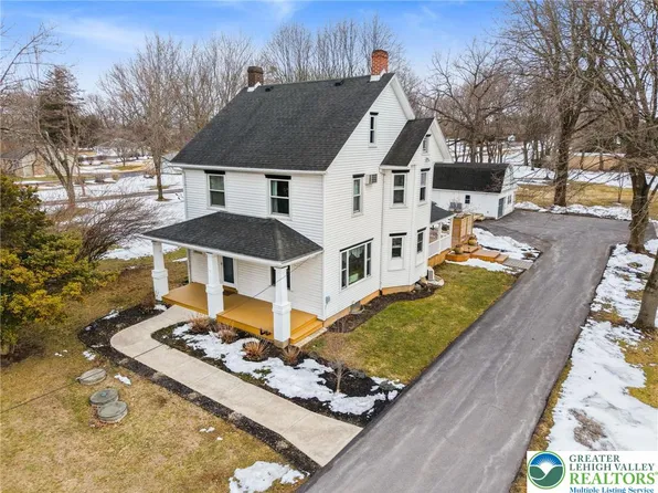 4303 Newburg Rd, Bethlehem, PA 18020