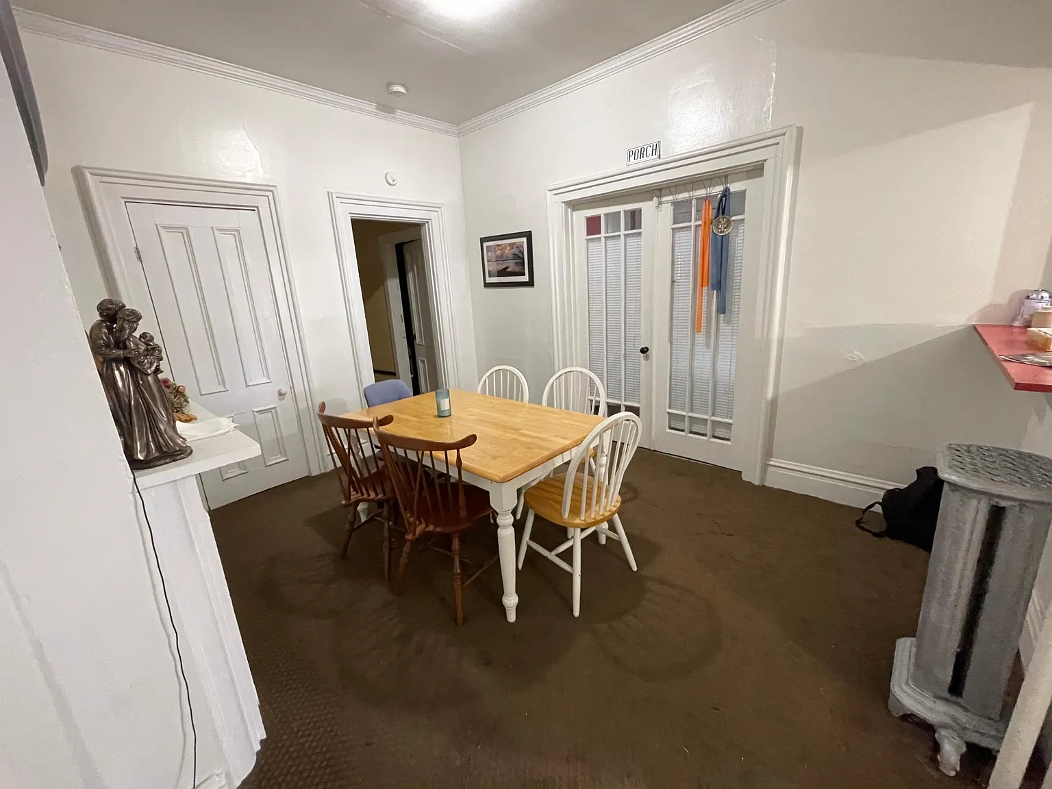 4 bed, 900 sqft, $1,600 — Photo 3