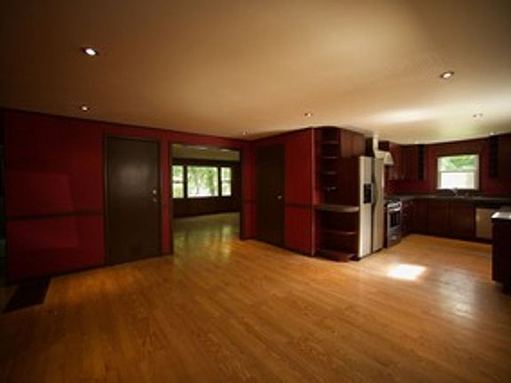 5th image of 2629 E Edwards Row