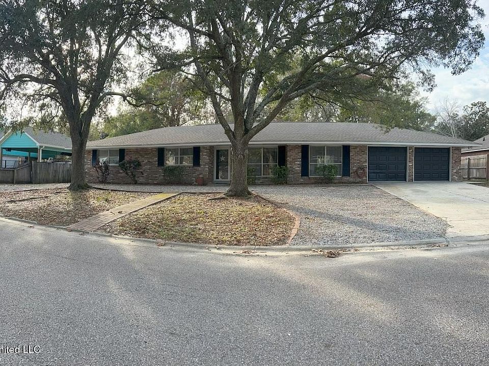 1st image of 226 Boggs Cir
