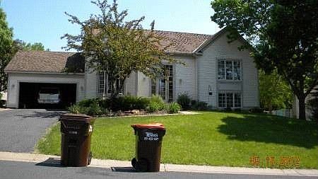 2nd image of 881 Autumn Dr