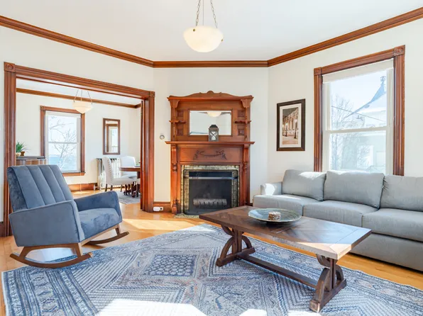 13 Morning St, Portland, ME 04101