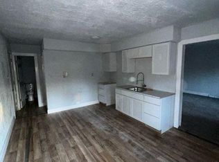 1047 Noble St, Gary, IN 46404