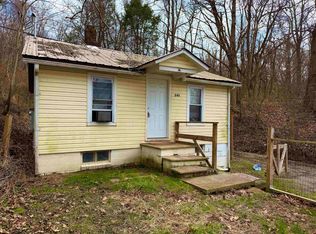245 Smithtown Rd, Morgantown, WV 26508