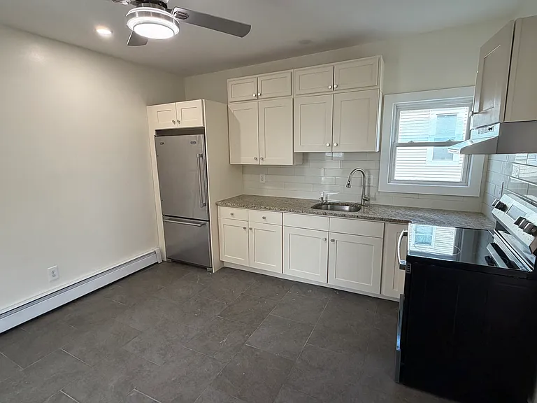 155 N Clinton St #1 — Photo 6