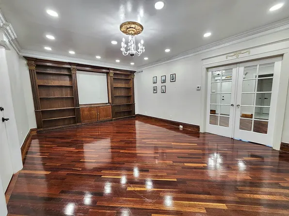 1820 E 19th St APT 3, Brooklyn, NY 11229