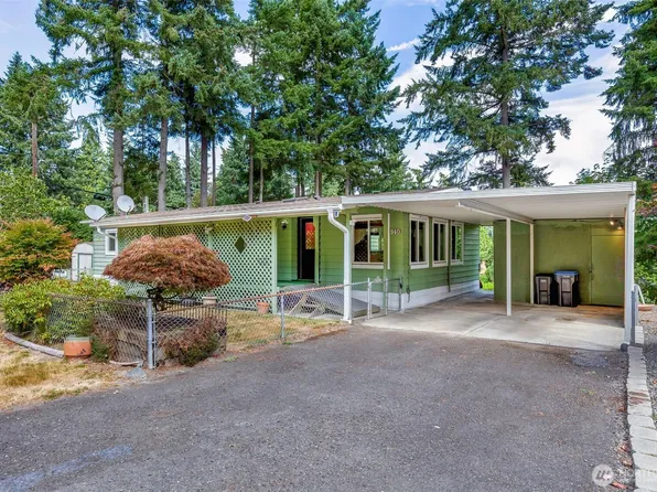 940 Yoder Lane NE, Bremerton, WA 98311