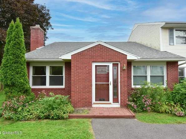 171 Hague Boulevard #A, Glenmont, NY 12077