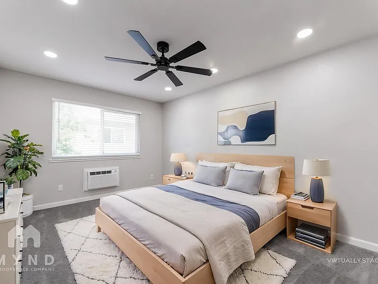 905 Carro Dr #2 — Photo 3